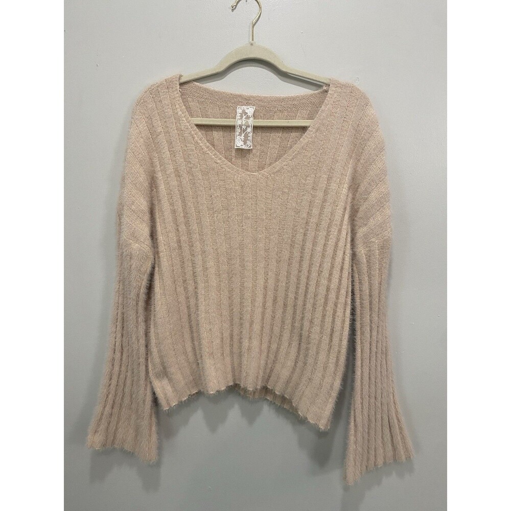 Sadie & Sage Fuzzy V Neck Sweater Cream Blush Bell Sleeve Sz M Western Boho Cozy